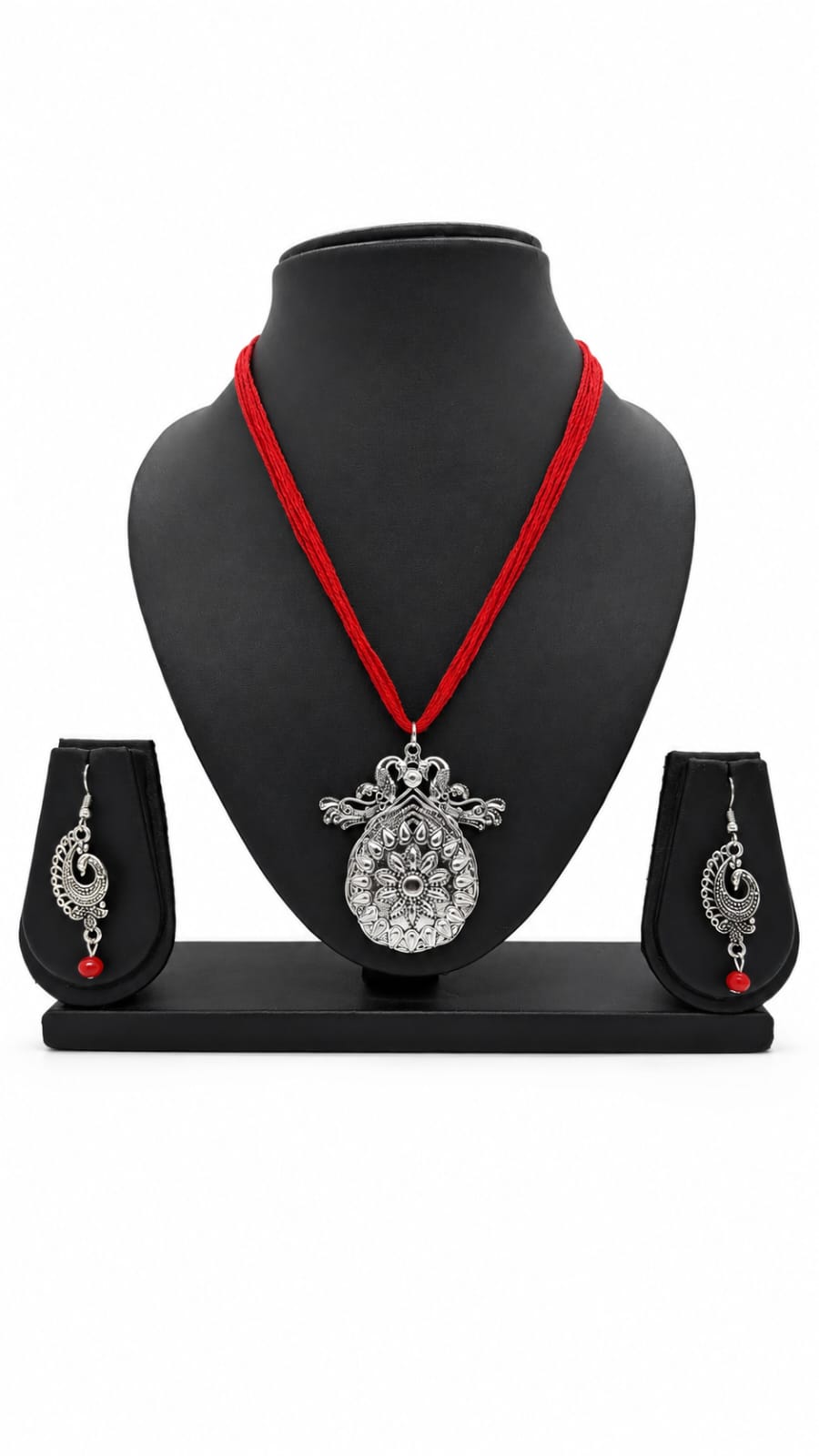 Dori pendant